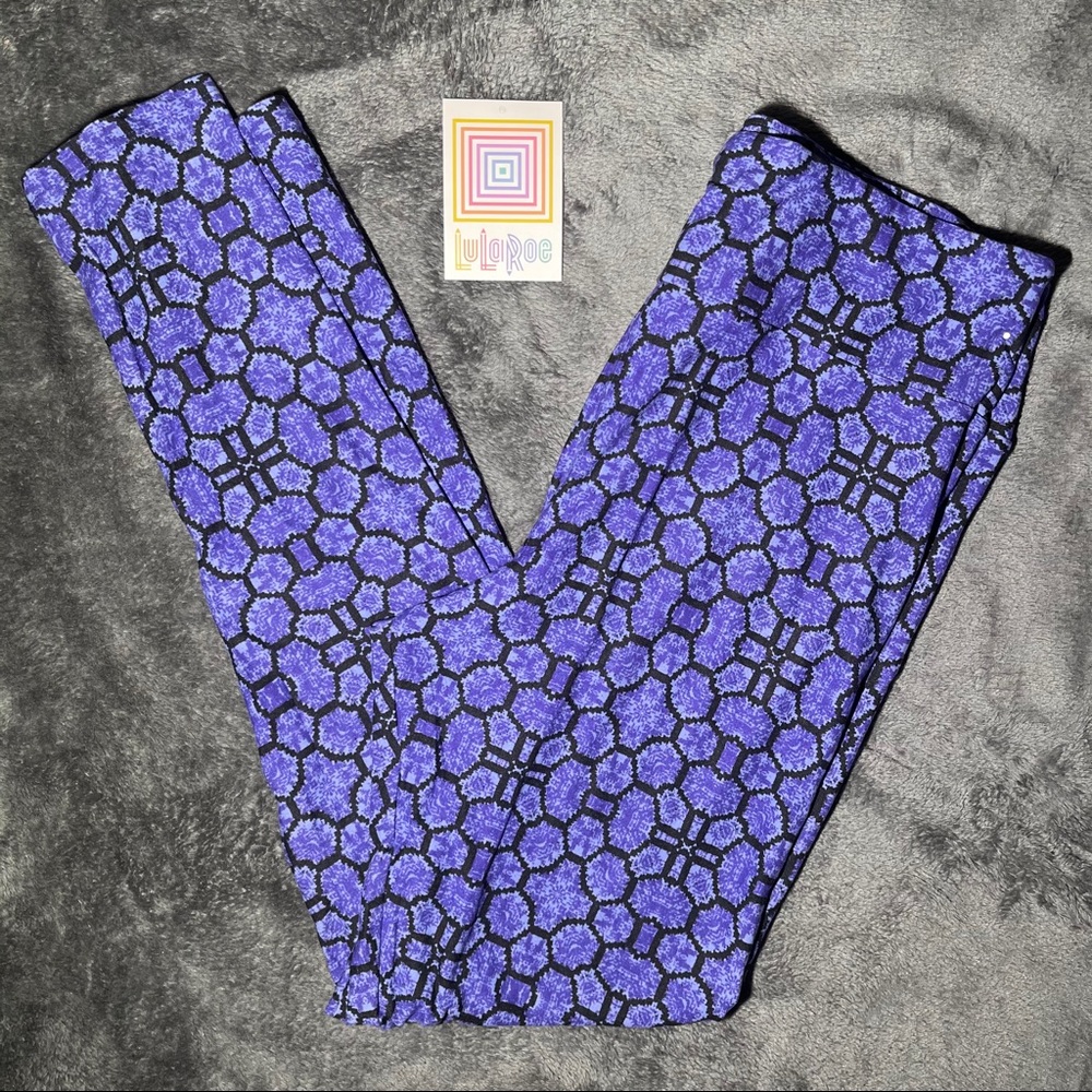 LuLaRoe Leggings with a Purple/Black Print TC NWT
